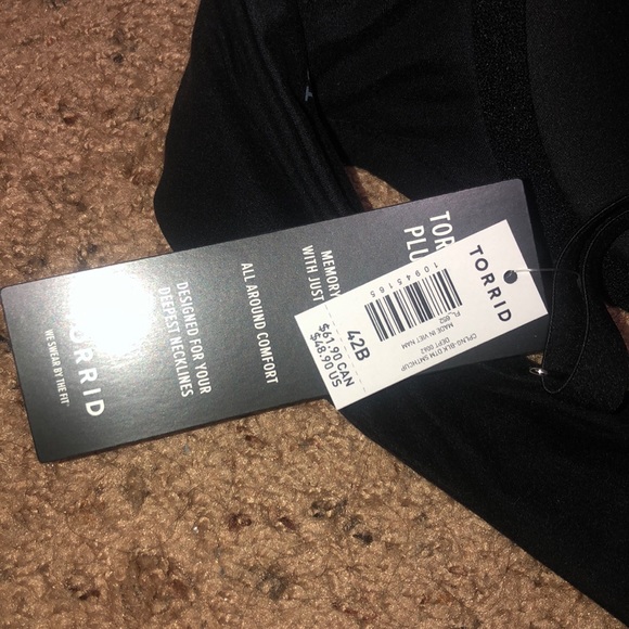 Torrid Curve Collection “Plunge Bra” Black 42B - Picture 4 of 7